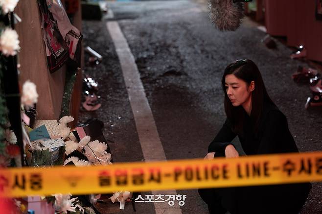 ‘신명’ 속 배우 김규리 모습. 배급사 제공