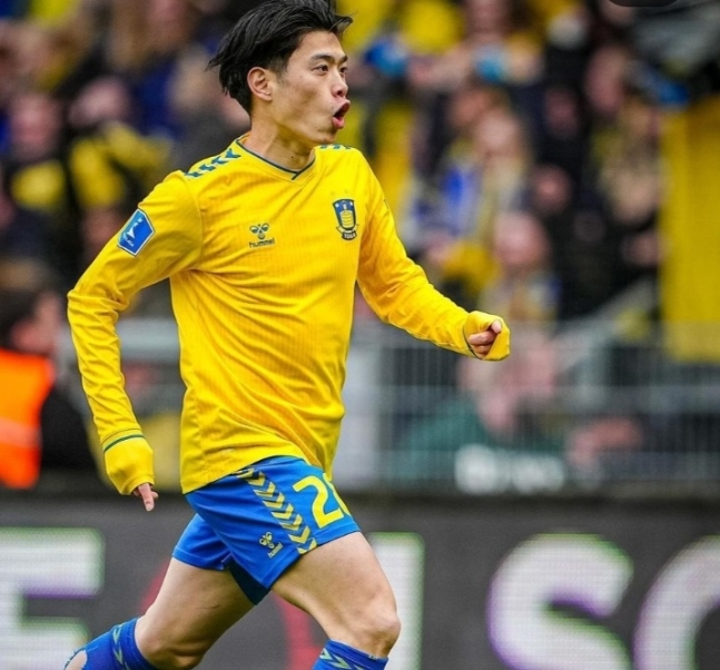 덴마크 브뢴비에서 활약 중인 스즈키 유이토. 브뢴비 SNS