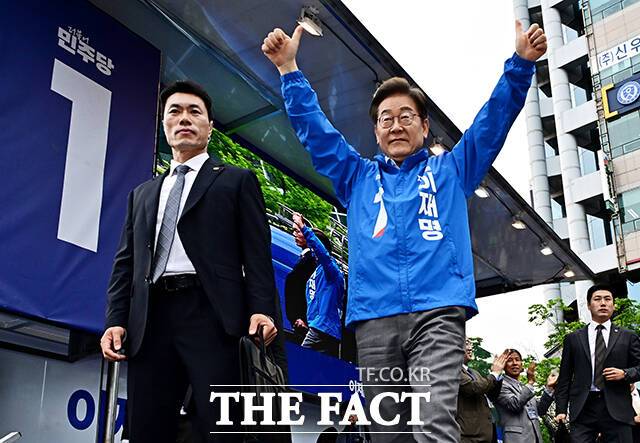 '철벽 같은 이재명 경호'