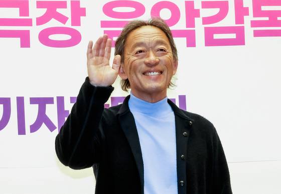 지휘자 정명훈이 19일 부산에서 기자회견을 열고 이탈리아 밀라노 라 스칼라 극장 음악감독 선임 소감을 밝혔다. 이탈리아 고전 음악계의 자존심인 라 스칼라는 18세기 개관했다. 송봉근 기자