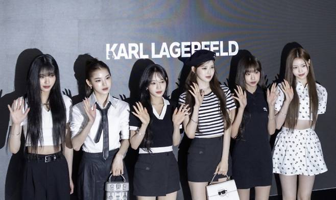 칼 라거펠트(KARL LAGERFELD) 및 CJ온스타일 제공