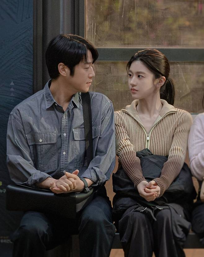 tvN 드라마 ‘언젠가는 슬기로울 전공의생활’에서 구도원 역을 연기한 배우 정준원(왼쪽) 출연장면. 사진 tvN
