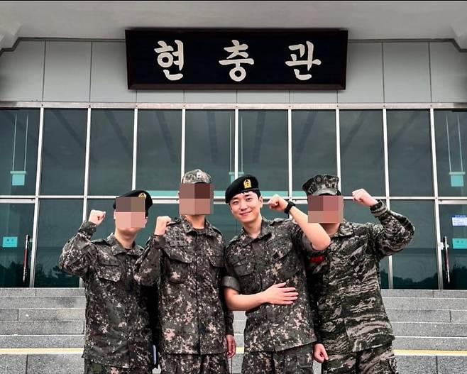 사진=고우림 SNS