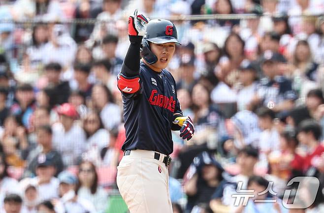 롯데 자이언츠 고승민. 2025.4.27/뉴스1 ⓒ News1 김도우 기자