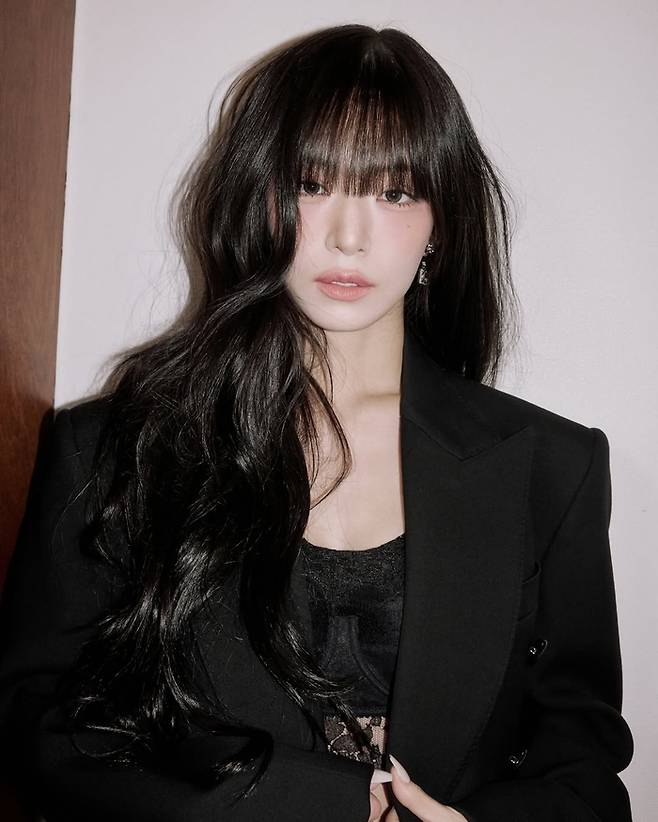 프로미스나인 이채영. 사진 | 어센드 SNS