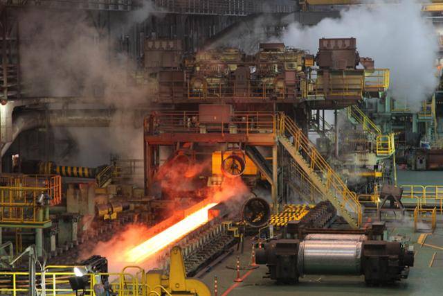 충남 당진시 현대제철 당진제철소 열연 강판 공장 내부 모습. 현대제철 제공