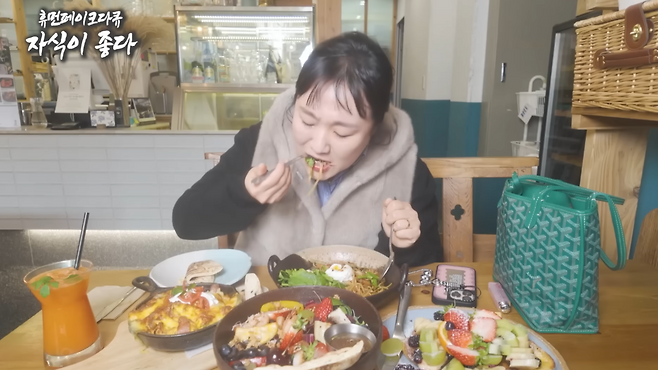 유튜브 채널 ‘핫이슈지’