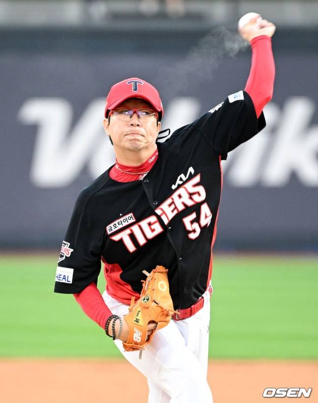 역투하는 양현종.