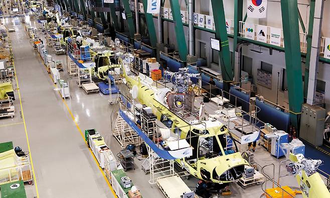 경남 사천 한국항공우주산업(KAI) 본사 회전익동에서 국산 수리온 헬기들이 조립되고 있다. 세계일보 자료사진