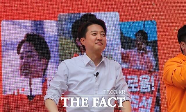 이준석 개혁신당 대선 후보가 이재명 더불어민주당 후보를 향해 "부정선거론자 이재명은 국민께 당장 사과해야 한다"고 직격했다. /수원=서다빈 기자