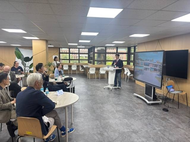 ▲ 연세대 미래캠퍼스(미래캠퍼스부총장 하연섭)가 최근 원주시의 의료기기 산업 클러스터 발전 모델 벤치마킹을 위해 대학을 찾은 슬로바키아 정부 연수단과 간담회를 가졌다.