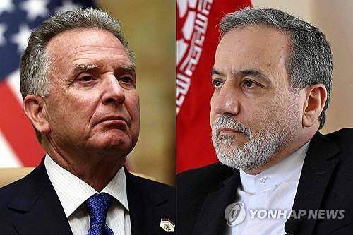 위트코프 특사와 아락치 장관 (AFP 연합뉴스 자료사진) 2025년 2월 18일 촬영된 미국 대통령 중동 특사 스티브 위트코프(왼쪽)의 모습과 2025년 3월 7일 촬영된 이란의 압바스 아락치(오른쪽) 외무장관의 모습을 나란히 배치한 합성사진. photo@yna.co.kr