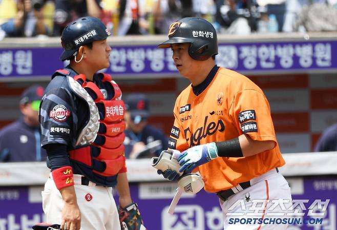 25일 대전 한화생명볼파크에서 열린 한화 이글스와 롯데 자이언츠의 경기. 1회말 무사 1,2루 한화 노시환이 스리런포를 날린 뒤 환호하고 있다. 대전=박재만 기자 pjm@sportschosun.com/2025.05.25/