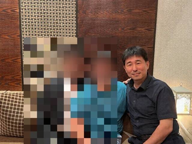 12·3 비상계엄' 관련 내란 재판을 이끌고 있는 지귀연 서울중앙지법 부장판사가 '술 접대 의혹'을 받는 가운데 술집으로 지목된 업소가 과거 무허가 유흥주점 단속에 적발된 사실이 확인됐다. 더불어민주당은 지난 19일 지 부장판사의 룸살롱 접대 의혹과 관련한 사진을 공개했다. /더불어민주당