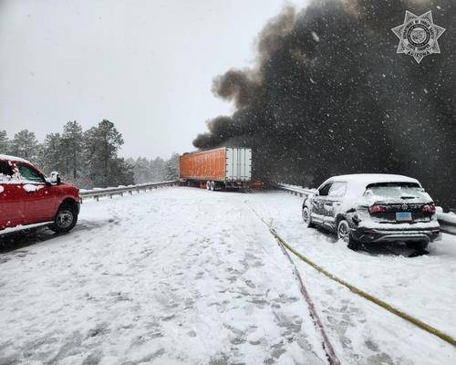 지난 3월 13일 美 40번 고속도로에서 발생한 교통사고. 애리조나주 공공안전국(DPS) 엑스 캡처