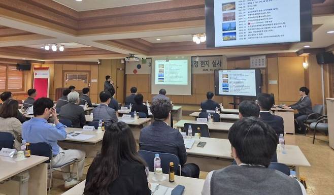 고용노동부 현장실사단이 26일 여수 고용위기지역 지정 실사를 위해 지역을 방문했다. 전남도 제공