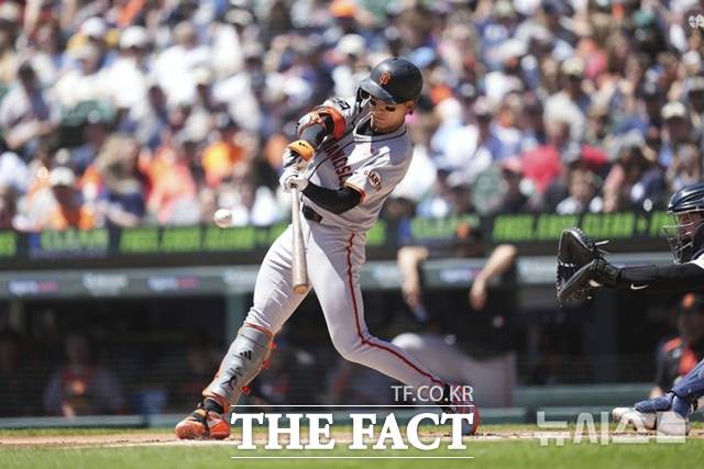 이정후가 27일(한국시간) 디트로이트전에서 1회초 좌전 안타를 뽑아내고 있다. /디트로이트=AP.뉴시스