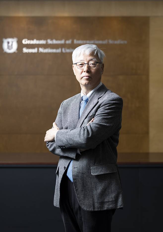 김현철 서울대 국제대학원 교수는 차기 한국 정부는 이시바 일본 내각과 공조하며 중국과의 협력을 고리로 미국 트럼프 정부와 협상해야 한다고 본다. 최영재 기자