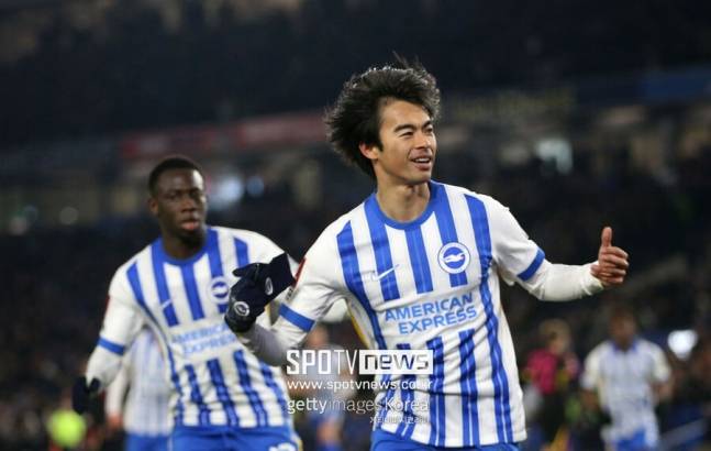 ▲ 미토마는 빅클럽이 원하는 자원이다. 개인 기술이 워낙 좋아 측면 수비를 허물고 싶어하는 강팀들이 늘 주목한다. 몸값도 상당하다. 지난 겨울 이적시장에서 미토마 영입을 희망했던 사우디아라비아의 알 나스르는 7,100만 파운드(약 1,319억 원)를 제시해 화제가 됐다.