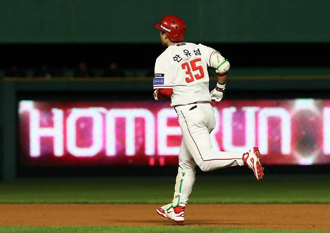 28일 인천 NC전에서 홈런을 친 한유섬. 사진=SSG 랜더스