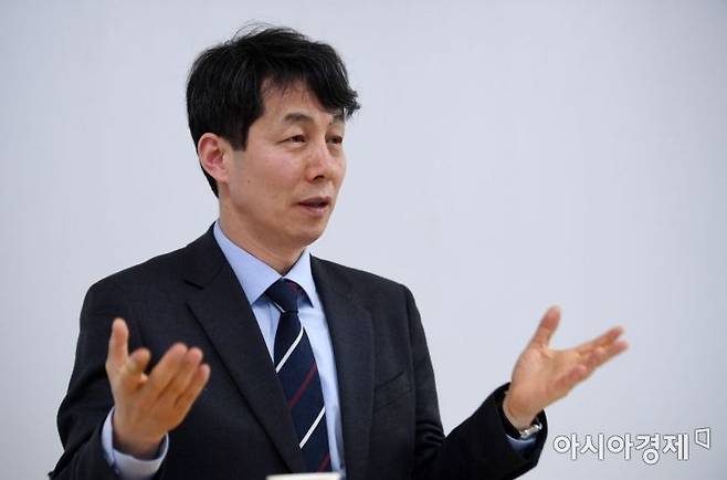 윤건영 더불어민주당 의원. 김현민 기자 kimhyun81@