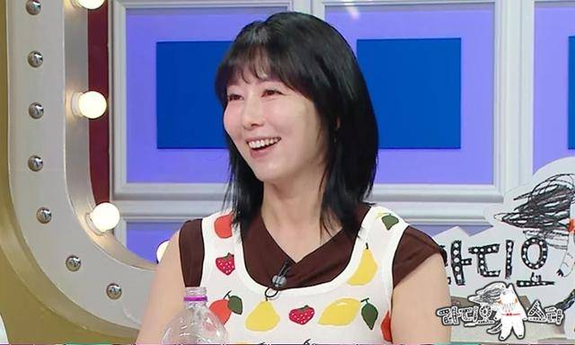 '라디오스타'에 출연한 사유리가 싱글맘의 현실 육아 고충을 토로한다. MBC 제공