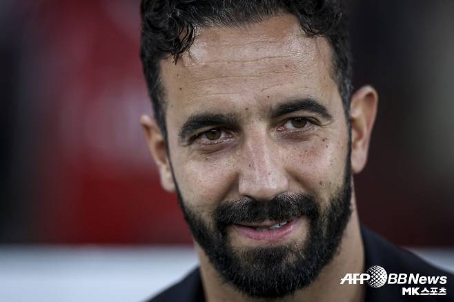 아모림 감독은 이렇게 말했다. “우리가 새롭게 만들고자 하는 팀의 중심이 바로 페르난데스다. 나는 페르난데스가 반드시 필요하다.” 사진=AFPBBNews=News1