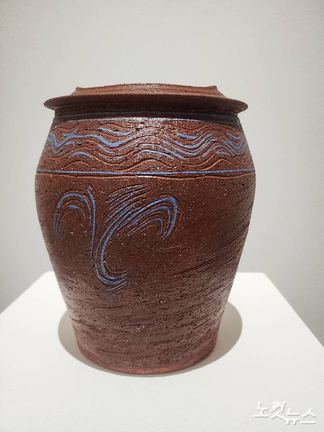 조정현, '파초의 유희', 옹기점토 . 곽인숙 기자