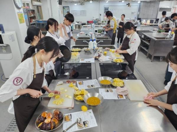 동아리 활동 모습. 한국외식과학고 제공