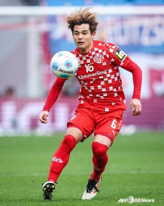 사노 카이슈의 분데스리가 경기 모습. /AFPBBNews=뉴스1