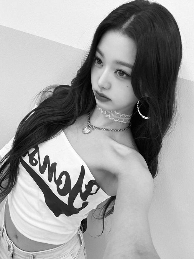 아이브 장원영/ 사진=팬 소통 플랫폼 갈무리