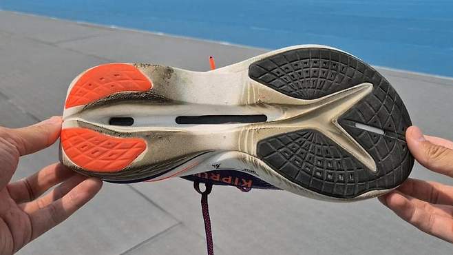 7fed8273b5876bf651ee87e74e85727383793ed6699d8c5e0da13be1f313799d90f6979aec59be36ff9560232e33