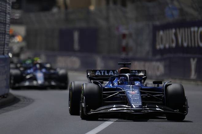 알렉산더 알본(윌리엄스)가 25일 F1 8라운드가 열린 모나코 서킷에서 역주하고 있다. 뉴시스 제공