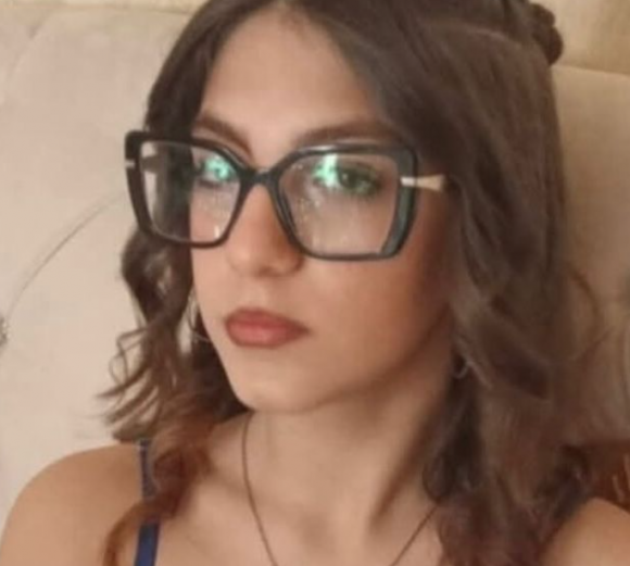 이탈리아에서 한 14세 소녀가 19세 전 남자친구에게 무참히 살해돼 ‘페미사이드’(여성 살해) 문제가 재조명되고 있다. 이 남성은 “다시 만나주지 않으려고 해서 그랬다”고 진술한 것으로 전해졌다. 사진은 마르티나 카르보나로(14). 엑스(옛 트위터) 캡처