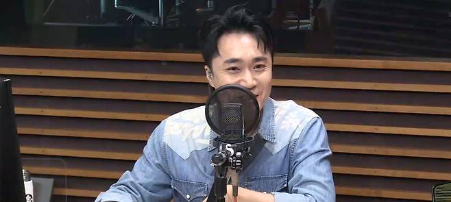 MBC FM4U ‘두시의 데이트 안영미입니다’