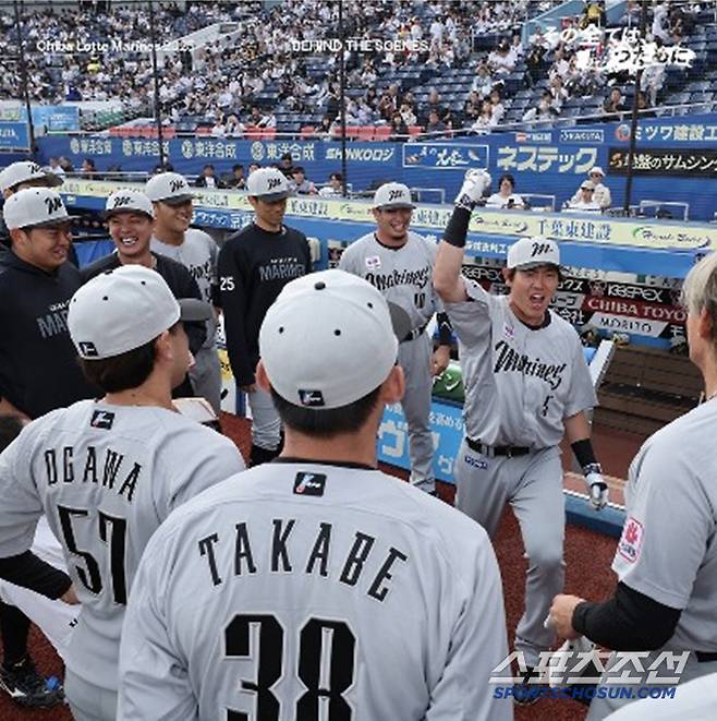 지바 롯데는 지난 주말 니혼햄과 원정 3연전을 모두 내주며 다시 한번 바닥을 쳤다. 인터리그를 앞둔 2일 코칭스태프를 변화를 발표했다. 분위기를 쇄신해 반등을 노린다. 사진캡처=지바 롯데 마린즈 SNS