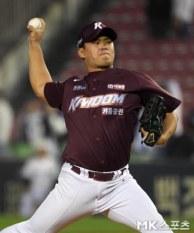 박승주는 10년간의 현역 생활을 마치고 고양 히어로즈의 투수코치로 합류했다. 사진=천정환 기자