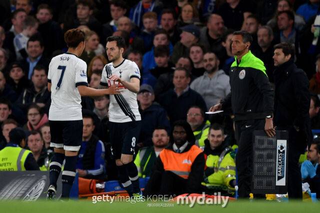 손흥민과 라리언 메이슨./게티이미지코리아