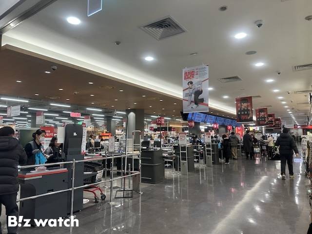 홈플러스가 기업회생 절차를 신청한 3월 4일 오전 홈플러스 본사가 위치한 강서점 모습. / 사진=정혜인 기자 hij@