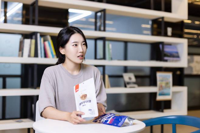 정여울 웰피쉬 대표는 통영의 장어 재고를 해결하기 위해 장어포 등 수산 간편식을 만들어 판매하고 있다. 웰피쉬 제공