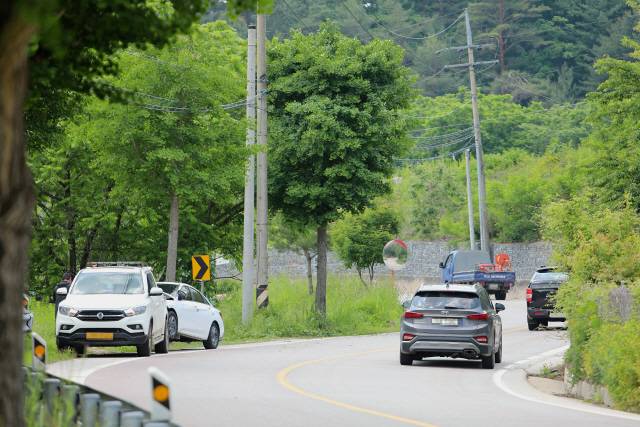 ▲ 인제 주민들은 새 대통령에게 인제IC~합강교 국도 31호선의 조속한 직선화를 요구하고 있다. 해당 구간은 선형 불량과 급경사로 교통사고가 빈발하는 ‘마의 구간’이다.