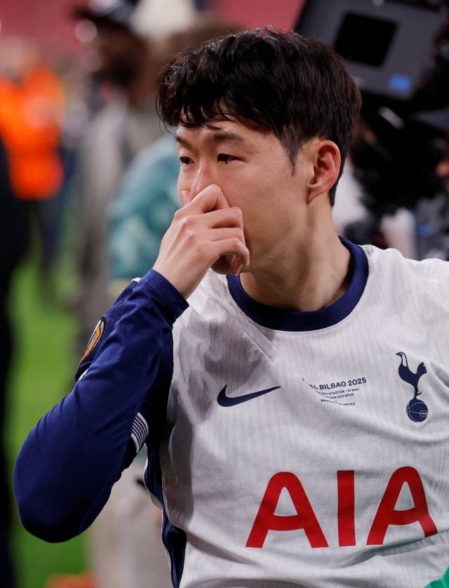 17년 만에 무관 탈출, 그러나 토트넘 홋스퍼는 ‘전설’ 손흥민을 팔고 이적료를 챙기려 한다. 사진=REUTERS=연합뉴스