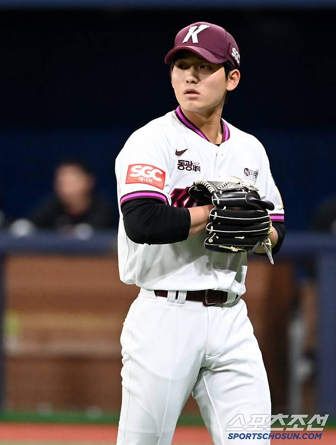 18일 고척스카이돔에서 열린 롯데와 키움의 시범경기, 마운드에 오른 키움 이강준. 고척=허상욱 기자wook@sportschosun.com/2025.03.18/