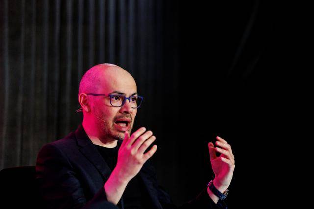 데미스 허사비스 구글 딥마인드 최고경영자가 3일 영국 런던에서 열린 SXSW 페스티벌에서 기조연설을 하고 있다. 런던=EPA 연합뉴스