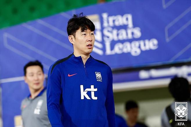 '2026 FIFA 북중미 월드컵 3차 예선' 이라크와의 경기를 앞둔 축구대표팀 손흥민이 3일(현지시간) 이라크 바스라 알 파이하 스타디움에서 훈련을 하고 있다. (대한축구협회 제공. 재판매 및 DB 금지) 2025.6.4/뉴스1