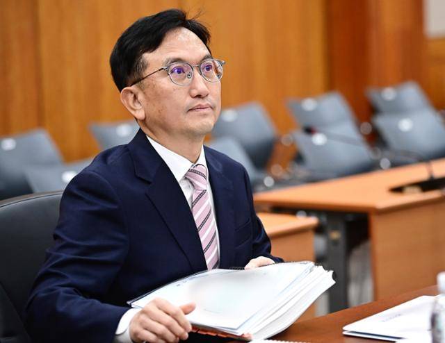 2024년 10월 29일 김남우 당시 국가정보원 기획조정실장이 서울 내곡동 국정원에서 열린 국회 정보위 국정원 국정감사에 참석해 있다. 하상윤 기자