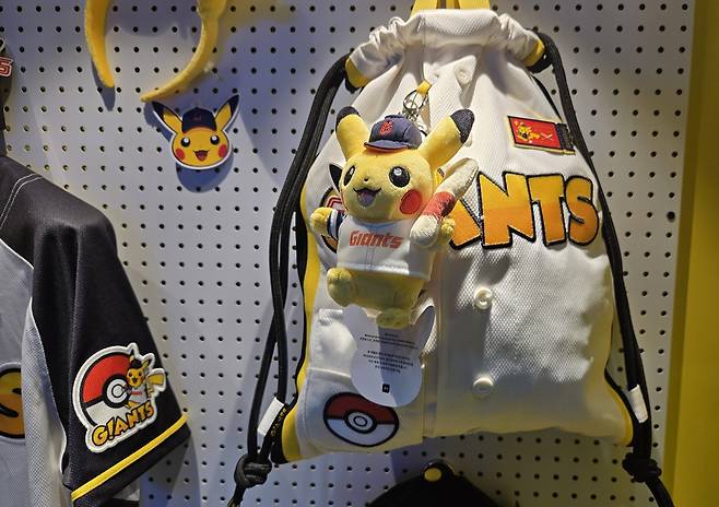 - 조만간 사직구장은 피카츄가 접수한다