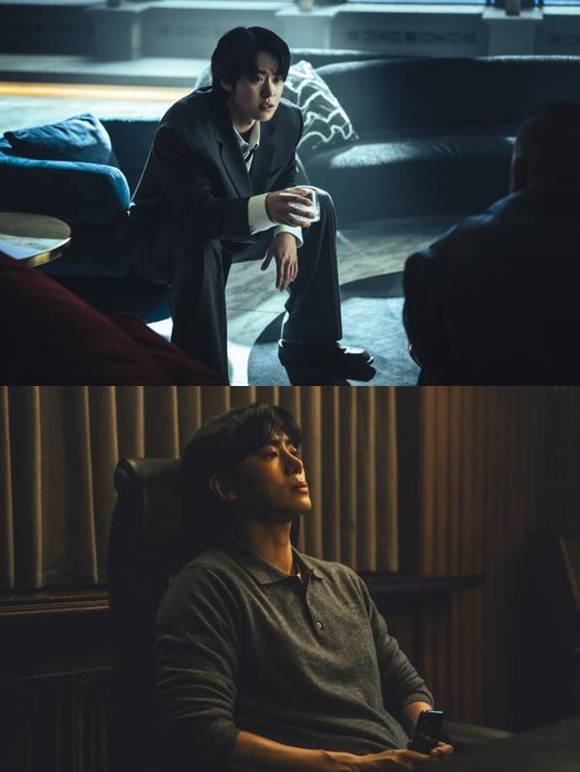 배우 공명과 추영우가 넷플릭스 새 시리즈 '광장'에 출연했다. 특히 공명이 보여주는 지질하면서도 악한 새얼굴이 시선을 사로잡았다. /넷플릭스