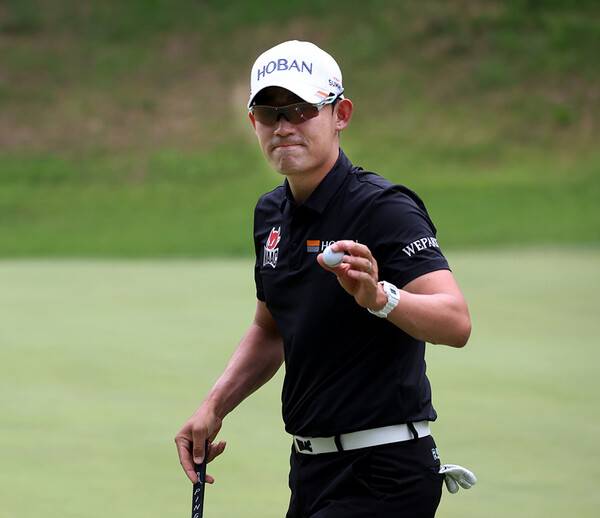 2025년 한국프로골프(KPGA) 투어 백송홀딩스-아시아드CC 부산오픈에 출전한 김비오 프로가 2라운드에서 경기하는 모습이다. 사진제공=KPGA