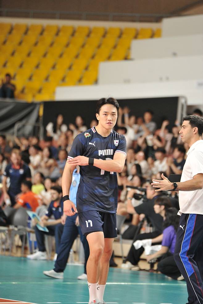 임동혁(왼쪽). 사진 | 대한배구협회